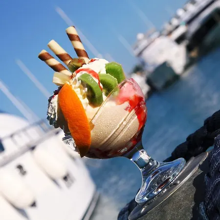 Marina Frapa - Otok Rogoznica (Sibenik-Knin)