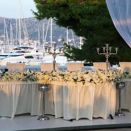 Marina Frapa - Otok Hotel 4*