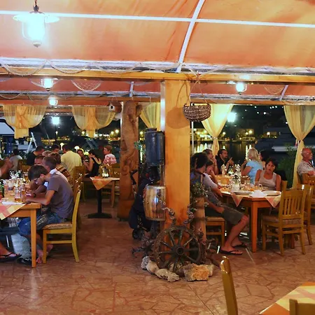 فندق Marina Frapa - Otok روغوزنيكا