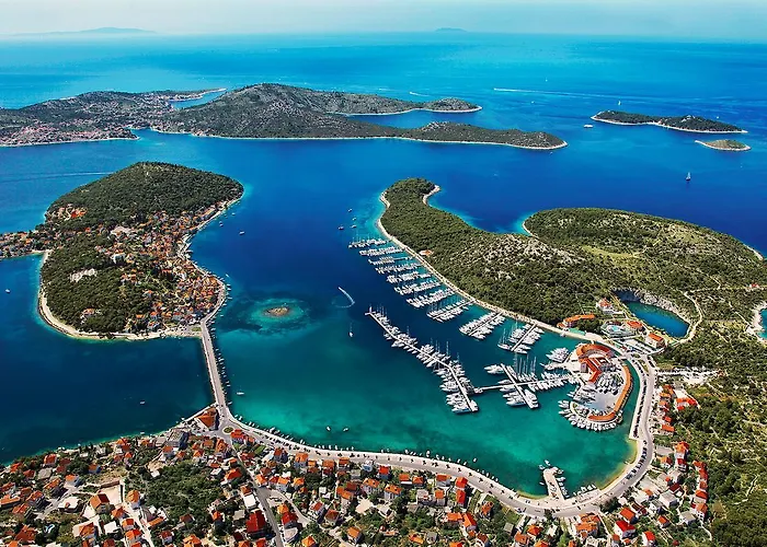 Marina Frapa - Otok Hotel